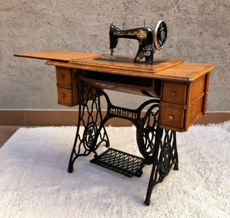 Muebles para Máquina de Coser