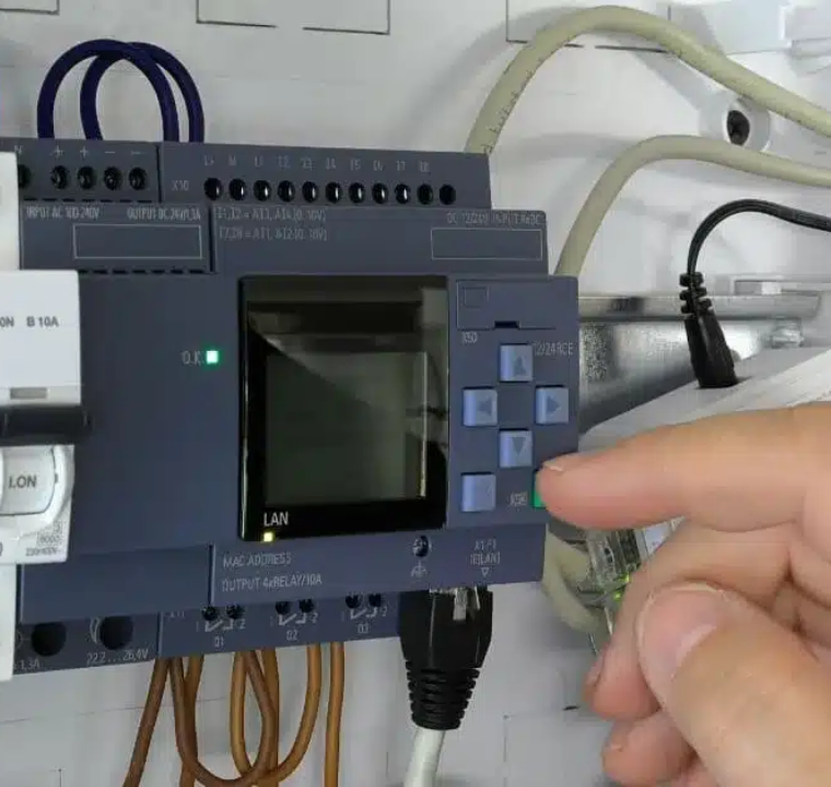 PLC
